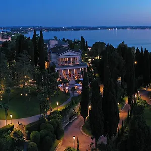 Cortine Palace Relais Chateaux סירמיונה