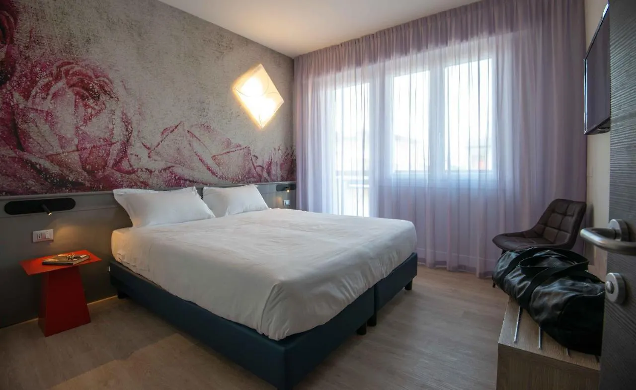 Residence Il Melograno Sirmione Aparthotel