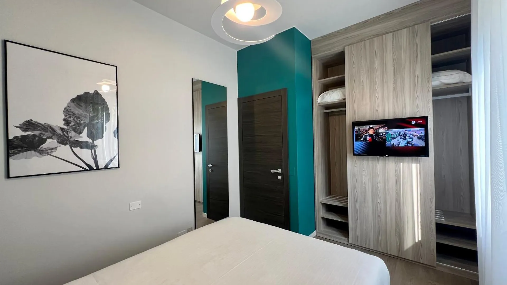 *** Aparthotel Residence Il Melograno Sirmione Italy